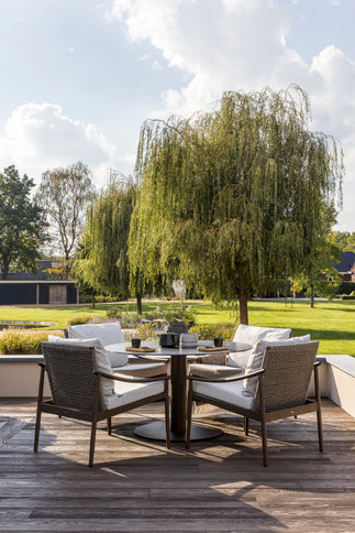 Borek Borek | Navarra | Low Dining Chair |