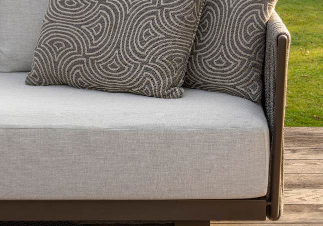 Borek Borek | Salentina | Loveseat |