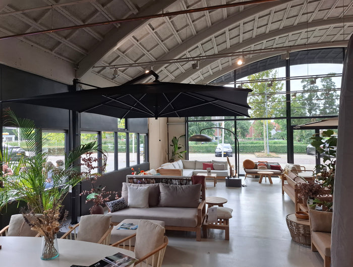 Borek Capri | Parasol Inc voet 230kg| 350 x 350 | Demo Model