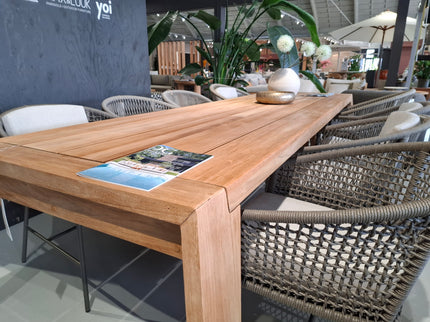 Borek Hybrid | Diner Tafel | Demo Model