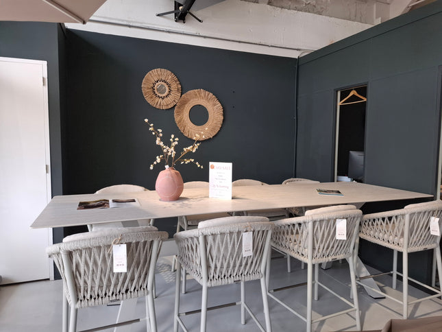 Borek Majinto | High Dining Chair | Demo Model