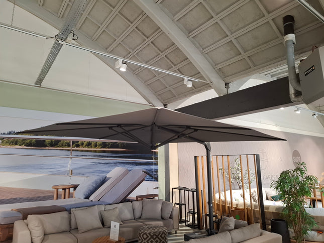 Borek Santo | Parasol | 400x300 | Demo Model