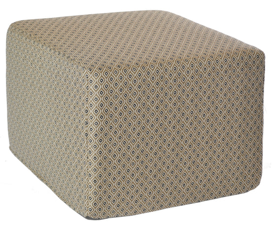 Max & Luuk Ian | poef 60x60cm