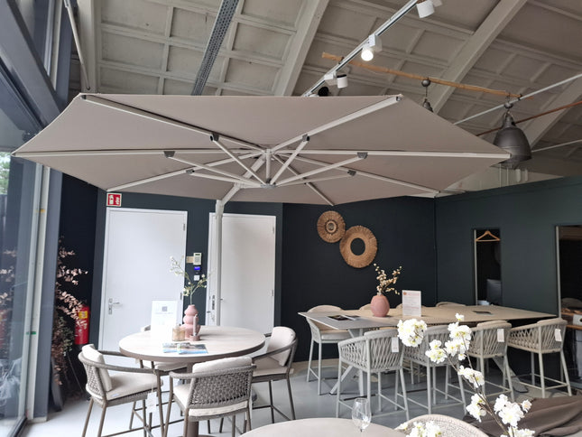 Max & Luuk Vince | Parasol | Ø350 | Demo Model