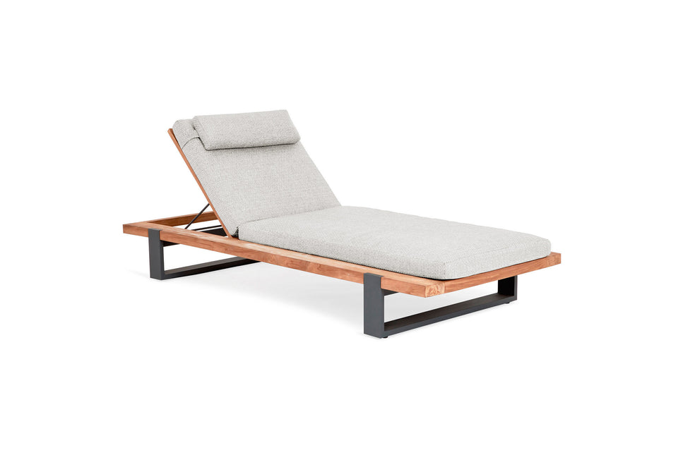 SUNS tuinmeubelen SUNS | Nardo | Sunlounger | Teak & Aluminium