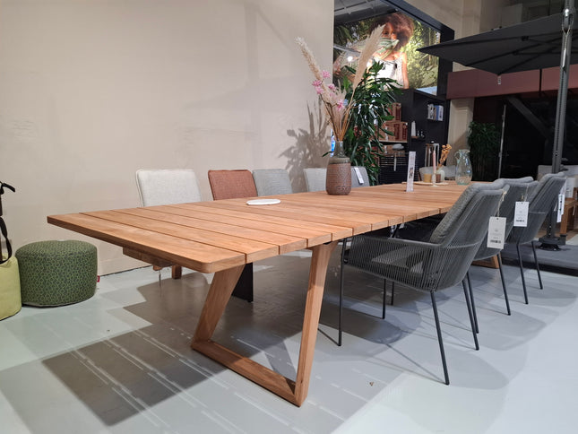 Wolfwood tuinmeubelen Bo | Diner Tafel | Uitschuifbaar | 280/400x100 | Demo Model