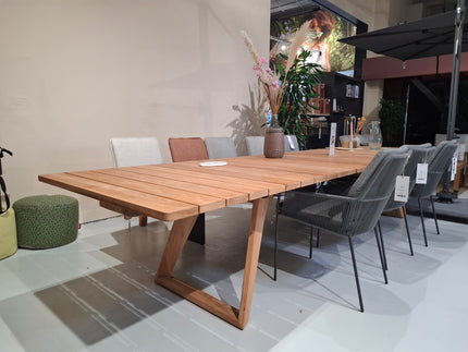 Wolfwood tuinmeubelen Bo | Diner Tafel | Uitschuifbaar | 280/400x100 | Demo Model