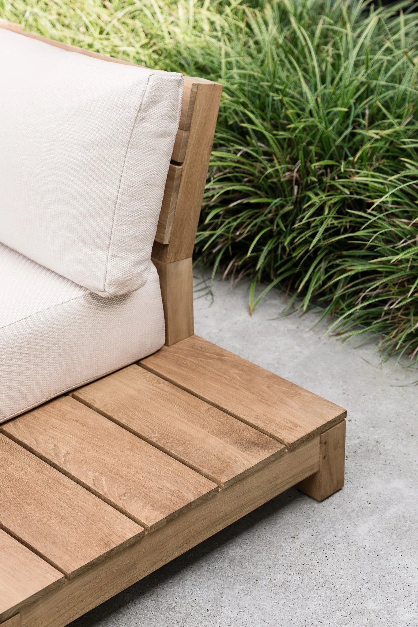 James side table / Geen kussens