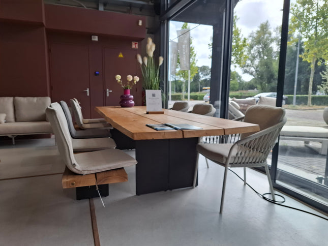 Wolfwood tuinmeubelen The Plank | Diner Tafel | Demo Model