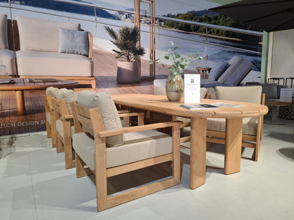 YOI Fiji | Low Dining Set | Demo Set