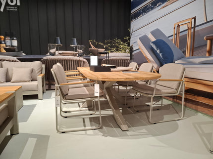 YOI Serra | Diner Stoel | Demo Model