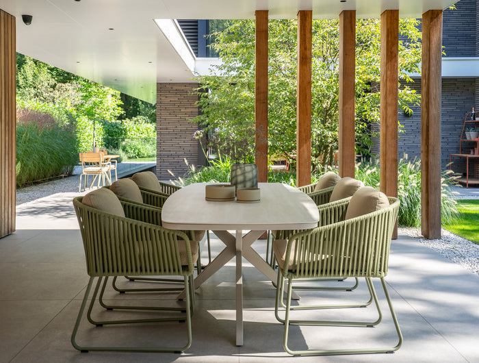 YOI Yoi | Calma | Diner Tafel | 240x100cm | Ovaal
