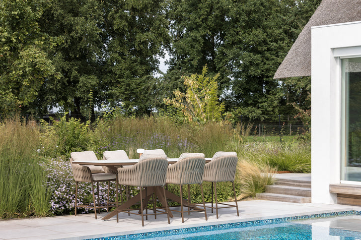 YOI Yoi | Calma | High Dining Table | Ovaal