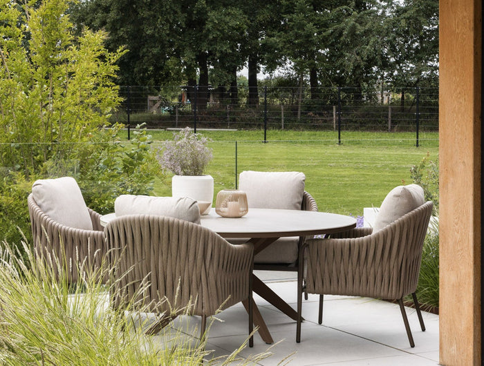 YOI Yoi | Hydra | Low Dining Chair |