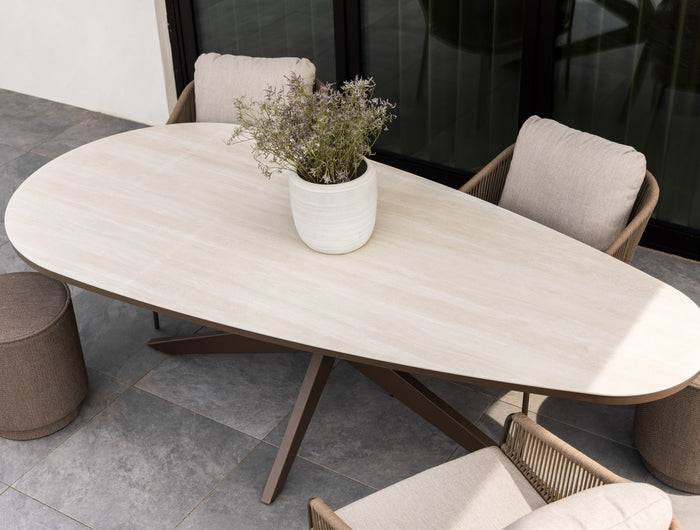 YOI Yoi | Tropea | Teardrop Diner Tafel |